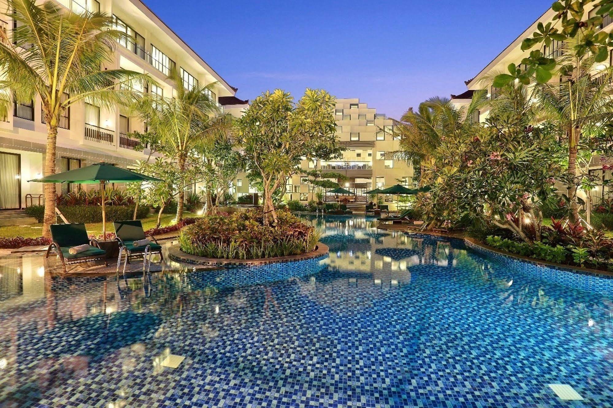 Bali Nusa Dua Hotel Exterior foto