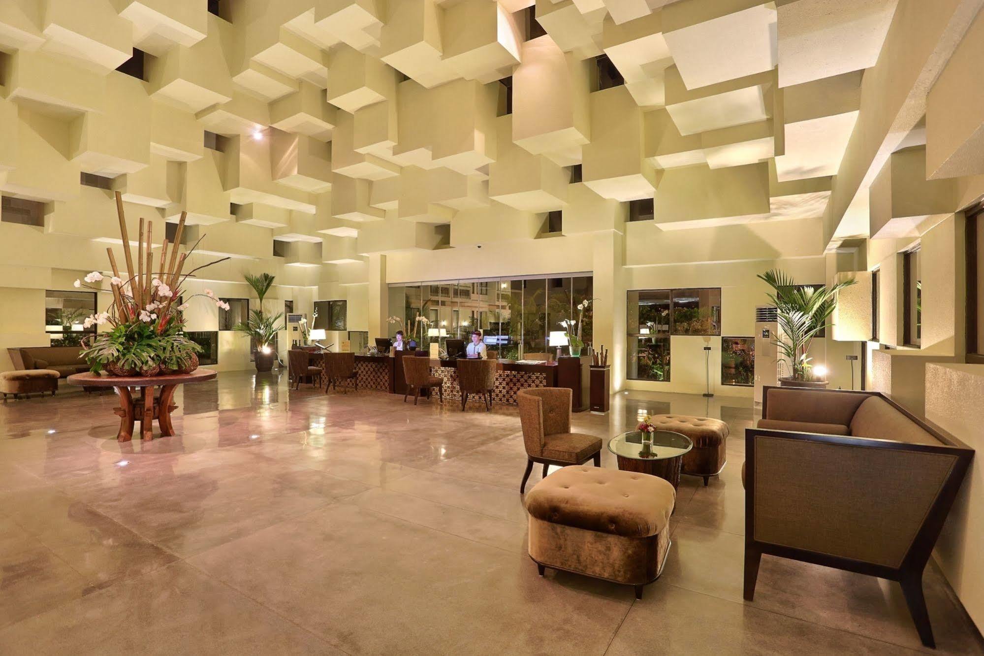 Bali Nusa Dua Hotel Exterior foto